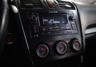 Подержанный автомобиль Subaru Forester Suv 2013 года (18 фото)