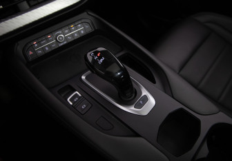 Подержанный автомобиль Haval F7 2023 года (12 фото)