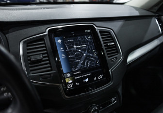 Подержанный автомобиль Volvo XC90 2021 года (21 фото)