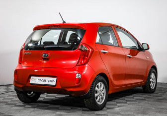 Подержанный автомобиль Kia Picanto 2014 года (5 фото)