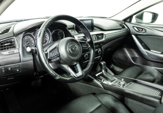 Подержанный автомобиль Mazda 6 Sedan 2017 года (11 фото)