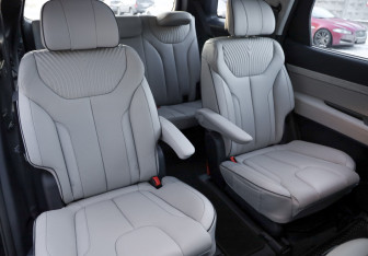 Подержанный автомобиль Hyundai Palisade 2023 года (32 фото)