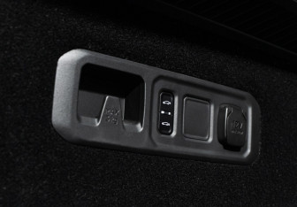 Подержанный автомобиль Lynk&Co 09 2023 года (34 фото)