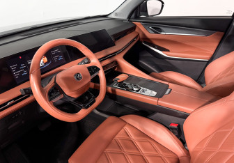 Подержанный автомобиль Changan CS75PLUS 2023 года (9 фото)