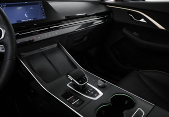 Подержанный автомобиль Omoda C5 2023 года (23 фото)