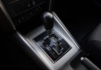 Подержанный автомобиль Mitsubishi L200 2021 года (12 фото)