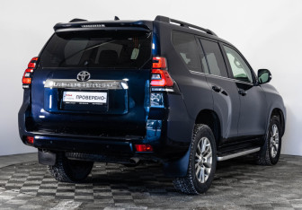 Подержанный автомобиль Toyota Land Cruiser Prado 2018 года (7 фото)