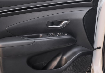 Подержанный автомобиль Hyundai Tucson 2022 года (21 фото)