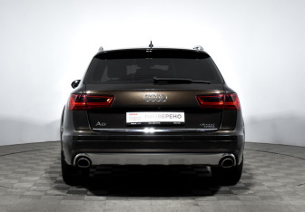 Подержанный автомобиль Audi A6 allroad 2016 года (6 фото)