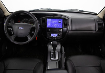 Подержанный автомобиль Ford Escape 2008 года (9 фото)