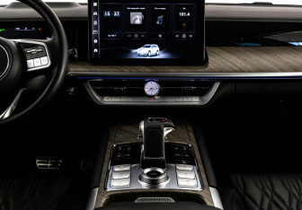 Подержанный автомобиль Tank 500 2023 года (14 фото)