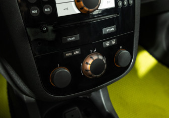 Подержанный автомобиль Opel Corsa 2011 года (16 фото)