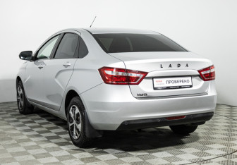 Подержанный автомобиль LADA (ВАЗ) Vesta Sedan 2019 года (7 фото)