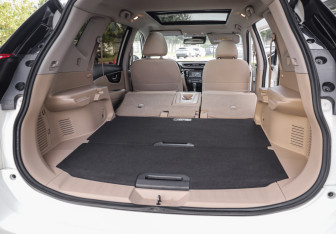 Подержанный автомобиль Nissan X-Trail 2019 года (32 фото)