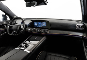 Подержанный автомобиль Jaecoo J8 2024 года (12 фото)