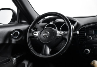 Подержанный автомобиль Nissan Juke 2012 года (15 фото)