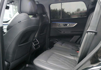 Подержанный автомобиль Chery Tiggo 8 Pro Max 2023 года (17 фото)