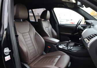 Подержанный автомобиль BMW X3 2021 года (11 фото)