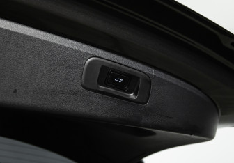 Подержанный автомобиль Geely Coolray 2023 года (25 фото)