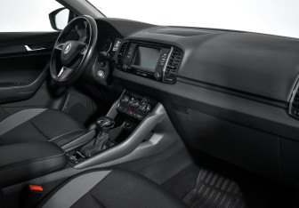 Подержанный автомобиль Skoda Karoq 2020 года (13 фото)