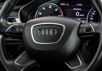 Подержанный автомобиль Audi A6 Sedan 2011 года (11 фото)