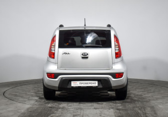 Подержанный автомобиль Kia Soul 2013 года (6 фото)