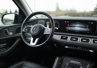 Подержанный автомобиль Mercedes-Benz GLE 2019 года (15 фото)