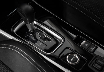 Подержанный автомобиль Mitsubishi Outlander 2019 года (10 фото)