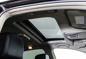 Подержанный автомобиль Infiniti M Sedan 2012 года (29 фото)