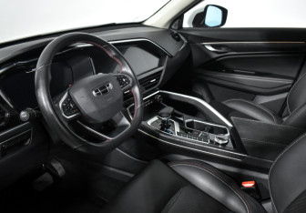 Подержанный автомобиль Geely Tugella 2021 года (9 фото)