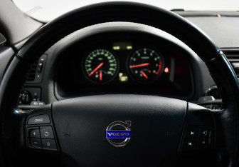 Подержанный автомобиль Volvo S40 2012 года (17 фото)