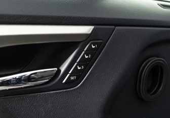 Подержанный автомобиль Lexus RX 2021 года (21 фото)