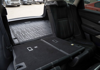 Подержанный автомобиль Land Rover Range Rover Velar 2019 года (30 фото)