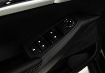 Подержанный автомобиль Kia Seltos 2024 года (24 фото)