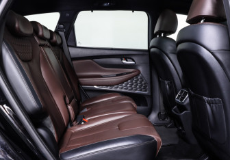 Подержанный автомобиль Hyundai Santa Fe 2018 года (18 фото)