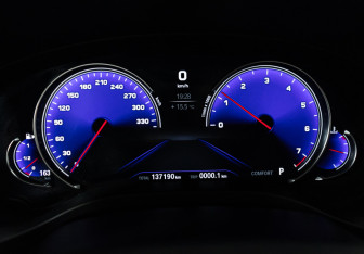 Подержанный автомобиль BMW X4 2019 года (12 фото)