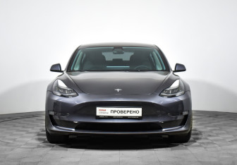 Подержанный автомобиль Tesla Model 3 2023 года (2 фото)