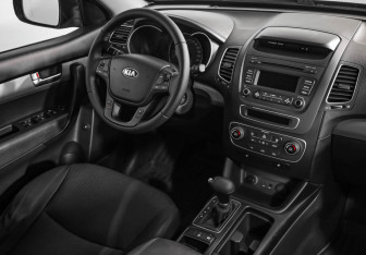 Подержанный автомобиль Kia Sorento 2013 года (8 фото)