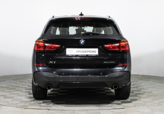 Подержанный автомобиль BMW X1 2018 года (6 фото)