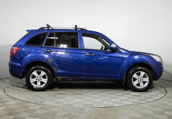 Подержанный автомобиль Lifan X60 2015 года (4 фото)
