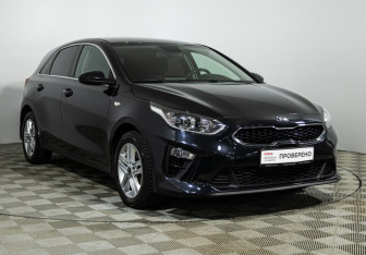 Подержанный автомобиль Kia Ceed Hatchback 2020 года (3 фото)