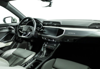 Подержанный автомобиль Audi Q3 Sportback 2020 года (9 фото)