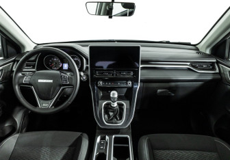 Подержанный автомобиль Haval M6 2023 года (13 фото)
