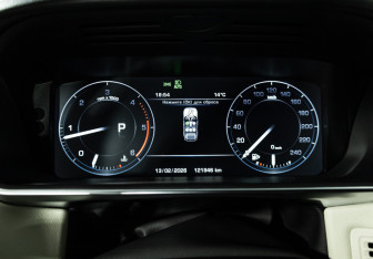 Подержанный автомобиль Land Rover Range Rover Sport 2015 года (12 фото)