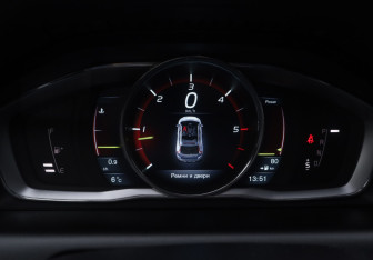 Подержанный автомобиль Volvo XC60 2014 года (20 фото)