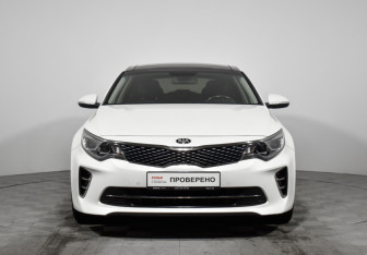 Подержанный автомобиль Kia K5 2017 года (2 фото)