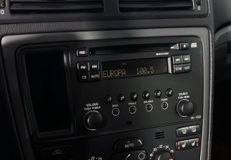 Подержанный автомобиль Volvo XC70 2007 года (13 фото)