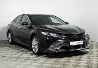 Подержанный автомобиль Toyota Camry Sedan 2018 года (3 фото)