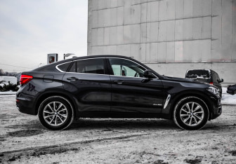 Подержанный автомобиль BMW X6 2017 года (6 фото)
