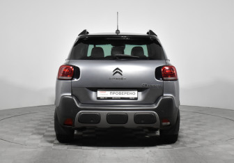Подержанный автомобиль Citroen C3 Aircross 2018 года (6 фото)